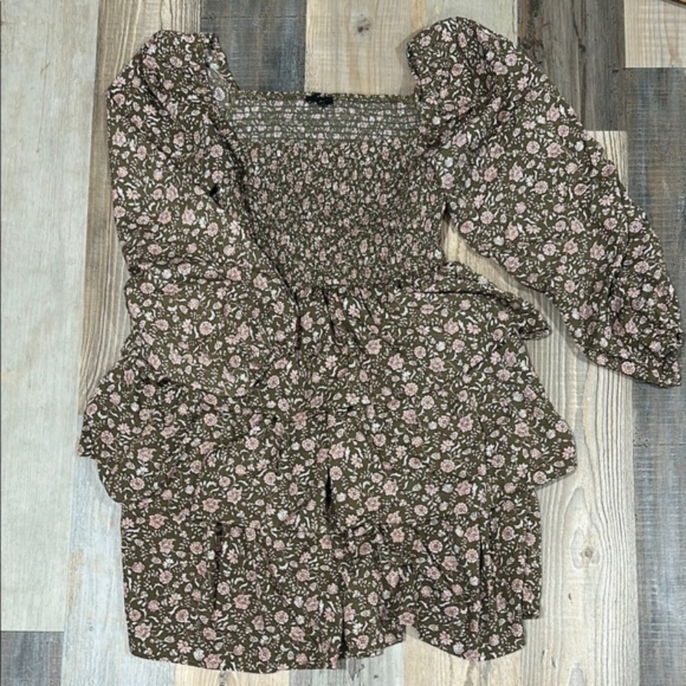 Floral Smocked Puff Sleeve Top